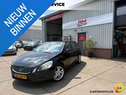 Volvo V60 - 1.6 T3 Kinetic Clima, cruise, pdc, trekhaak