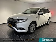 Mitsubishi Outlander - 2.4 PHEV Pure+ | Apple Carplay/Android Auto | Trekhaak | Ach