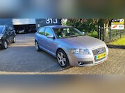 Audi A3 - 1.6 FSI Attraction bj 2006 airco