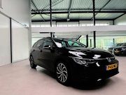 Volkswagen Golf - Variant 1.0 eTSI Life Business_Massage_Stoel_LUX UITVOERING!