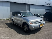 Mitsubishi Pajero - 3.2 Di-D Long Body / 4x4 / Airco / Export