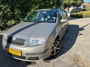 Skoda Fabia - Combi MET KOELE AIRCO & JAAR APK