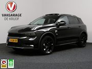 Lynk & Co 01 - 1.5 PHEV Black Edition Donkere hemel ACC | Pano | 360° Camer