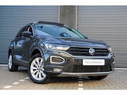Volkswagen T-Roc - 1.5 TSI Sport | Panoramadak | Digitaal Display | Leder | Vol