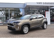 Toyota Yaris Cross - 1.5 HYBRID 115 STOELVERW. DODEHOEK DETECTIE VOORSTOELEN IN H
