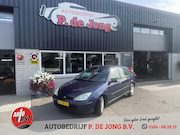 Ford Focus - 1.6-16V COOL EDITION Nieuwe APK! Trekhaak - Airco!!