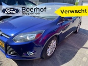 Ford Focus - Titanium | Trekhaak | Parkeersensoren V+A | Keyless | Navi |