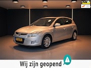Hyundai i30 - 2.0i Style-schuifdak-airco-trekhaak-nieuwe koppeling-elek ra