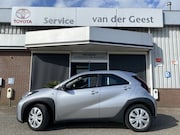 Toyota Aygo X - 1.0 VVT-i S-CVT Play / Automaat / Camera / Clima