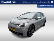 Volkswagen ID.3 - First Plus 58 kWh / SOH 92%/ AUTOMAAT/ TREKHAAK/ ADAPTIVE CR