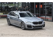 BMW 5-serie - Touring 540i xDrive M-Sport | M-Stoelen! | Pano | Trekhaak