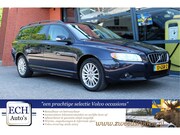 Volvo V70 - 2.5T 200 pk Aut. Leer, Trekhaak, 17 inch, Navi