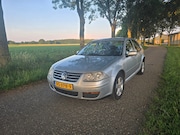 Volkswagen Jetta - 2.0 TFSI Highline