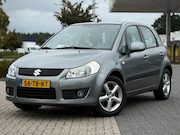 Suzuki SX4 - 1.6 EXCLUSIVE TREKHAAK ECC KEYLESS