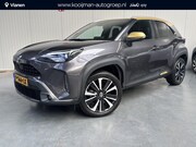 Toyota Yaris Cross - 1.5 Hybrid Launch Edition Stuur/Stoel en voorruitverwarming,