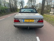 Mercedes-Benz E-klasse - 220 CABRIO AUTOMAAT LEER NW APK W124 ORIGNEEL NL AUTO
