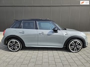 MINI John Cooper Works - 1.5 Chili Serious / JCW/ NARDO GREY/ PANO/ AUTOMAAT