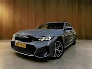 BMW 3-serie - Touring 318i M-sport navigatie / camera / app / 3 stuks op v