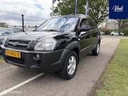 Hyundai Tucson - 2.0 CRDI StyleVersion | Grijs Kenteken | Leer | Trekhaak | M