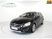 Volvo V60 - 2.0 T5 Momentum - Schuifdak - Memory - Trekhaak
