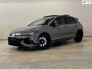 Volkswagen Golf - GTI 2.0 TSI Clubsport| HUD | IQ LIGHTS | PANO | HARMAN