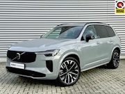 Volvo XC90 - 2.0 T8 ULTRA DARK LUCHTVERING HAAK PANO HUD 360C 7 ZITS