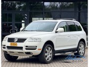 Volkswagen Touareg - 4.2 V8 | Automaat | Handel - Export | Leer | Pano
