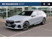 BMW 5-serie - 530e M Sport Automaat / Panoramadak / Trekhaak / Bowers & Wi