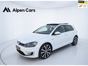 Volkswagen Golf - 1.4 TSI GTE Panodak / Camera / NAVI / Cruise / Keyless / Led