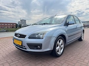Ford Focus - 1.6-16V Futura /Automaat/Airco/Cruise