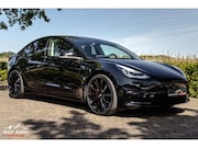 Tesla Model 3 - Performance AWD 75kWh|Black ed.|45D. km|Autopilot|89, 8% SoH