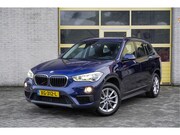 BMW X1 - sDrive20i 192PK! Automaat Executive BJ2019 Lmv 17" | Led V+A