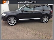 Volkswagen Touareg - 4.2 V8
