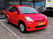 Daihatsu Sirion - 2 1.0-12V Trend GT-Line//Elektrische ramen /85956 km NAP/