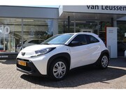 Toyota Aygo X - 1.0 VVT-I MT PLAY CAMERA AIRCO EL-RAMEN APPLE\ANDROID AD-CRU