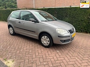 Volkswagen Polo - 1.4-16V Trendline