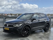 Volkswagen Tiguan - 2.0 TSI 4Motion R-Line Black Style | Pano | IQ | 360° | HK