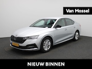 Skoda Octavia - 1.0 e-TSI Sport Business | Automaat | Apple Carplay / Androi