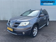 Mitsubishi Outlander - 2.4 Invite Scott 4WD , AUTOMAAT, AIRCO, CRUISE CONTROLE, PDC