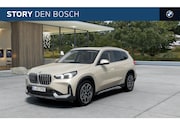 BMW X1 - xDrive30e Automaat / Panoramadak / Trekhaak / Sportstoelen /