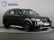 BMW X1 - sDrive18i High Executive (Afn. Trekhaak / Carplay / Camera /