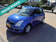 Suzuki Swift - 1.3 Base LEUKE AUTO RIJDT EN SCHAKELT GOED
