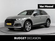 Audi Q5 - 2.0 TFSI quattro Sport S Line Black Edition | Origineel Nede