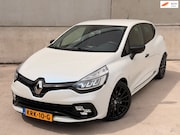 Renault Clio - 1.6 R.S. Trophy 220PK 18'' LED Navi Cruise Clima