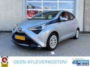 Toyota Aygo - 1.0 VVT-i x-play|Camera|Apple CarPlay/Android Auto|Airco
