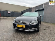 Volkswagen Passat - 1.6 TDI Highline BlueMotion Clima Cruise Leer Navi PDC LM-Wi