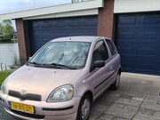 Toyota Yaris - 1.3-16V VVT-i Luna