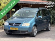 Volkswagen Touran - 1.6-16V FSI Highline