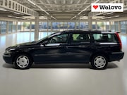 Volvo V70 - 2.4 Comfort Line lekkere koude airco, trekhaak...