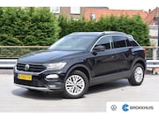 Volkswagen T-Roc - 1.5 150PK TSI Style | ACC | PDC V+A | Climate Control | Exec
